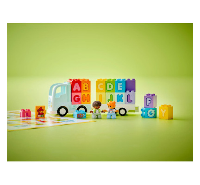 LEGO Конструктор LEGO DUPLO Town Вантажівка з абеткою 36 деталей (10421)