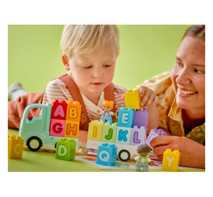 LEGO Конструктор LEGO DUPLO Town Вантажівка з абеткою 36 деталей (10421)