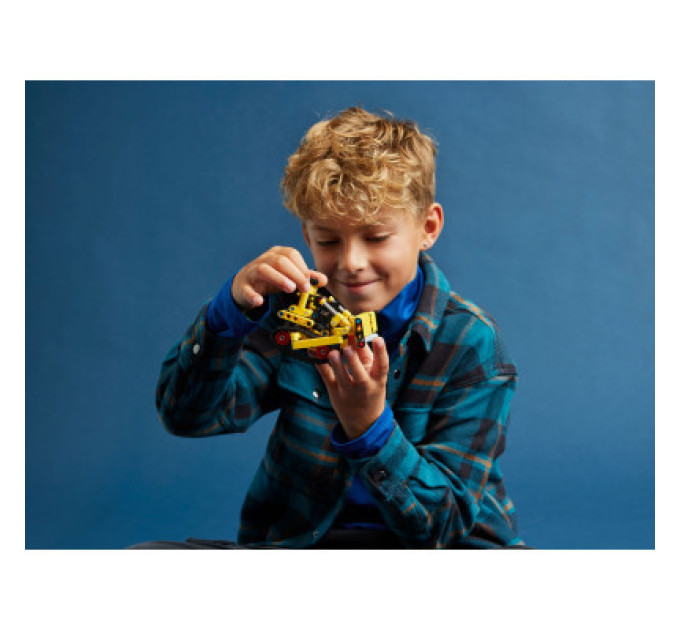 LEGO Конструктор LEGO Technic Надпотужний бульдозер 195 деталей (42163)