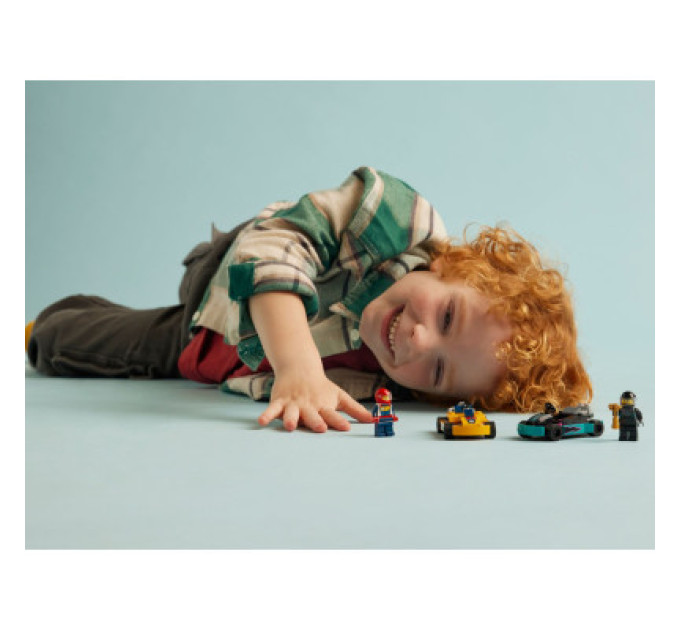 LEGO Конструктор LEGO City Картинг і гонщики 99 деталей (60400)