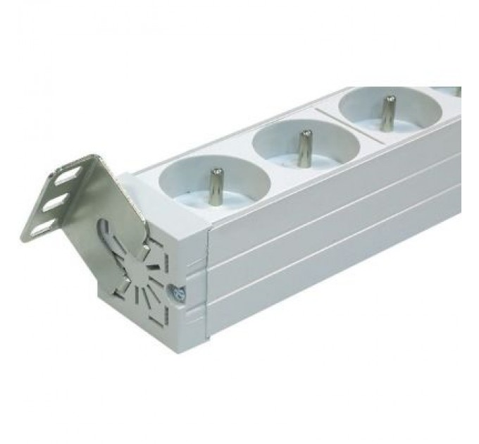 Zpas Силовий блок 19" 1U, 9хShuko, вилка С14 Zpas (W-LZ30-09-SU-000-K)