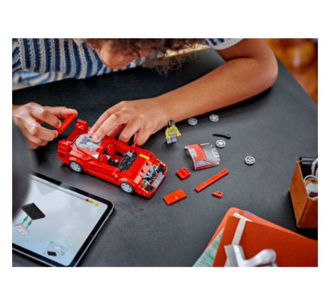 LEGO Конструктор LEGO Speed Champions Суперкар Ferrari F40, 318 деталей (76934)