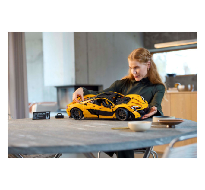 LEGO Конструктор LEGO Technic McLaren P1 3893 деталі (42172)