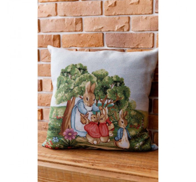 Прованс Подушка Прованс декоративна гобеленова Зайчиха із зайчатами Галявина 45х45 см (034246)