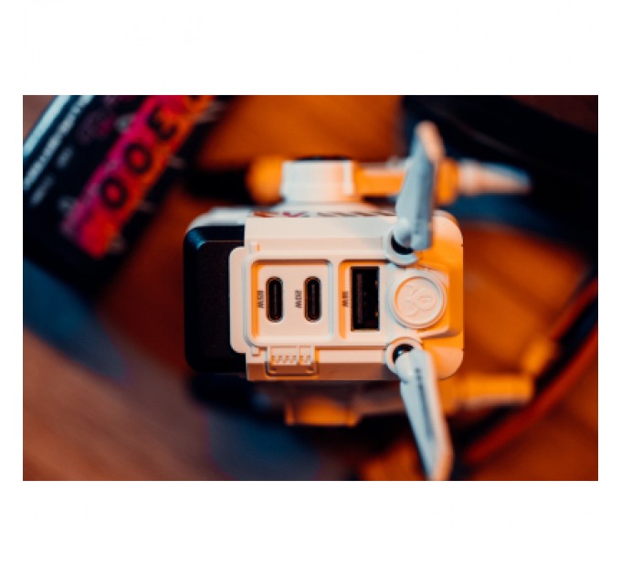 GravaStar Зарядний пристрій GravaStar Alpha65 65Вт 2XUSB-C/USB-A White (GRAVASTARA65_WHT_EUK)