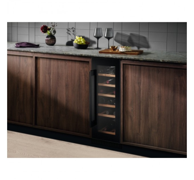 Electrolux Холодильник Electrolux EWUS020B5B