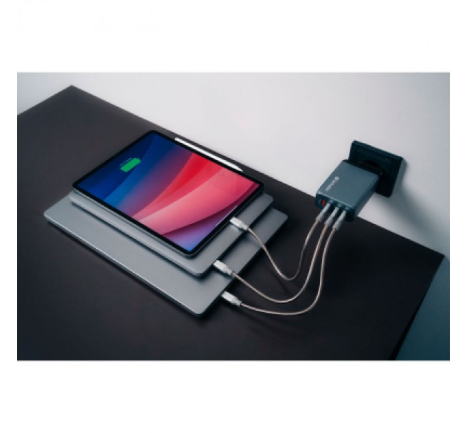 Verbatim Зарядний пристрій Verbatim GaN 240 W 4 ports (USB-C-140 W,USB-C-100 W,USB-C-65 W /USB-A -3.0) (32205)