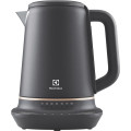 Electrolux Електрочайник Electrolux E7K1-6BP