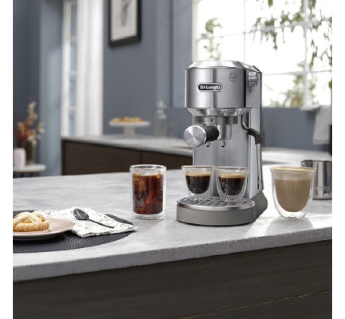 DeLonghi Ріжкова кавоварка еспресо DeLonghi EC 890.M