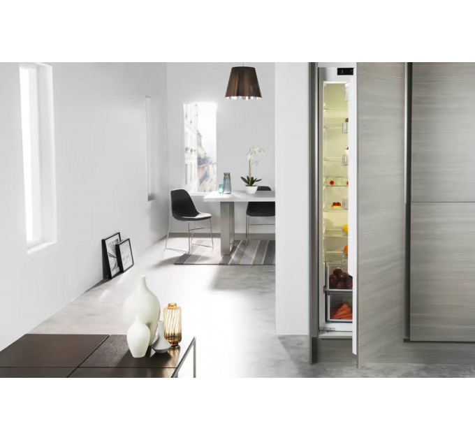 Whirlpool Вбудований холодильник Whirlpool ARG 18082 A++