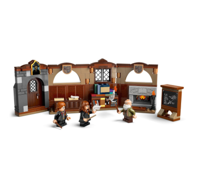 LEGO Конструктор LEGO Harry Potter Замок Гоґвортс: урок чарів (76442)