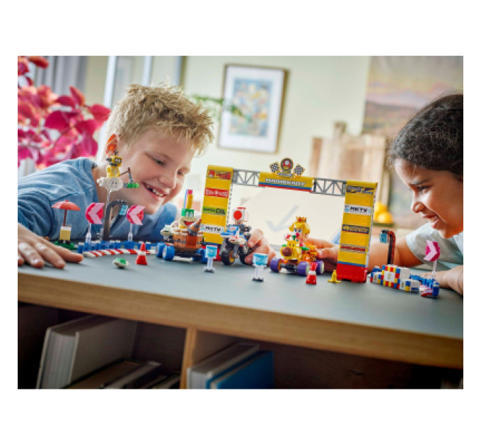 LEGO Конструктор LEGO Super Mario Mario Kart – Baby Peach & Grand Prix. Набір (72036)