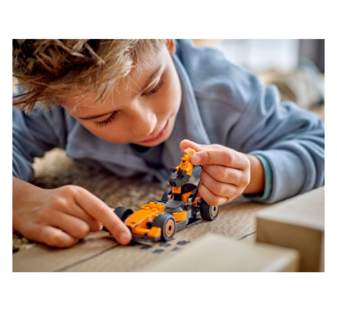 LEGO Конструктор LEGO City Пілот F1 з автомобілем для перегонів команди McLaren (60442)