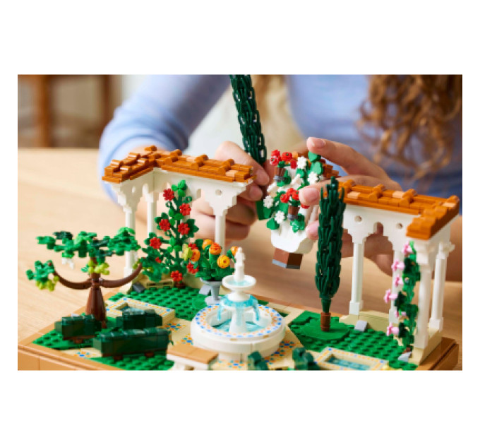 LEGO Конструктор LEGO Icons Сад фонтанів (10359)