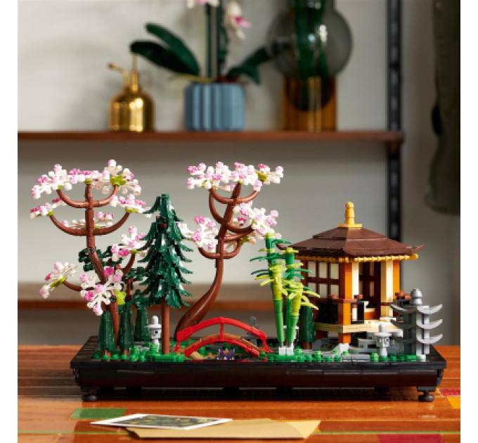 LEGO Конструктор LEGO Icons Тихий сад 1363 деталі (10315)