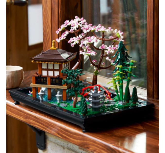 LEGO Конструктор LEGO Icons Тихий сад 1363 деталі (10315)
