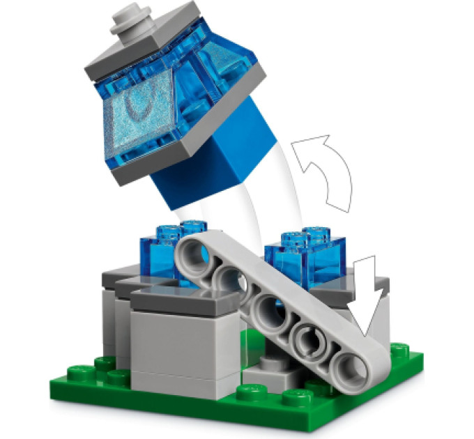 LEGO Конструктор LEGO Minecraft Напад на село з повітряною кулею Ґаст (21273)
