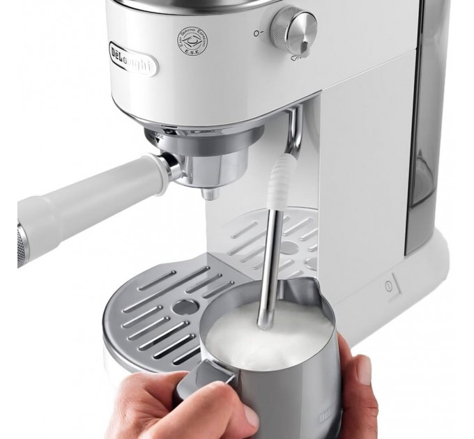 DeLonghi Кавоварка DeLonghi EC 890 WI