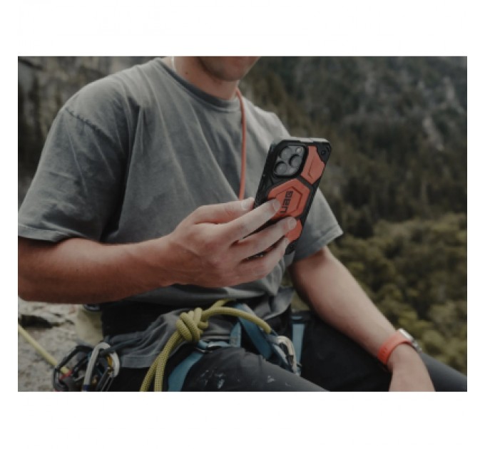 UAG Чохол до мобільного телефона UAG Apple iPhone 15 Pro Max Monarch Pro Magsafe Rust (114222119191)