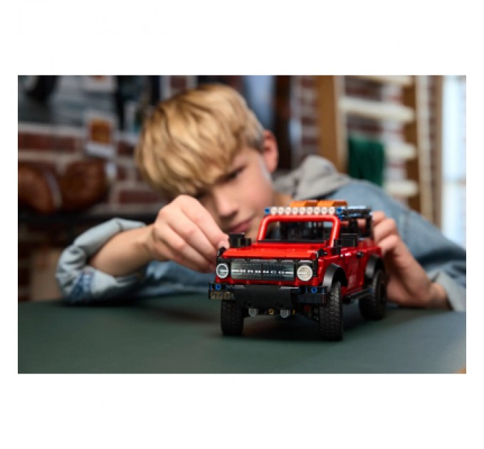 LEGO Конструктор LEGO Technic Позашляховик Ford Bronco (42213)