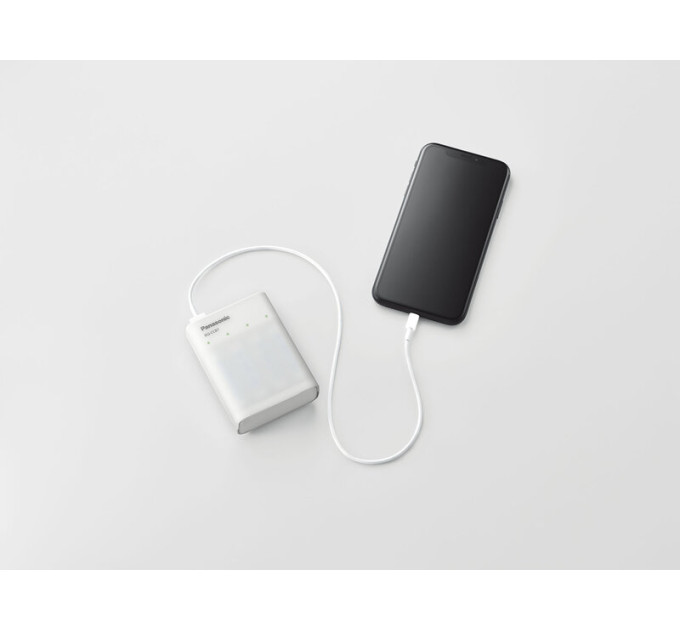 Panasonic Зарядний пристрій Panasonic Eneloop ready USB in/out з функцією Power Bank