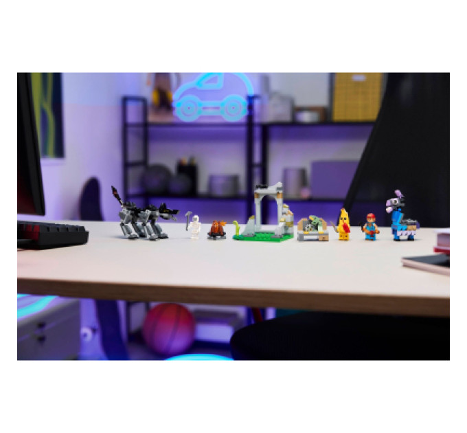 LEGO Конструктор LEGO Fortnite Табір Peely та Sparkplug (77075)