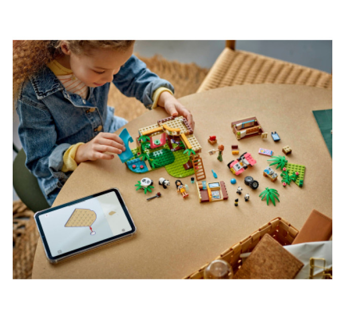 LEGO Конструктор LEGO Friends Догляд за тваринами в заповіднику панд (42648)