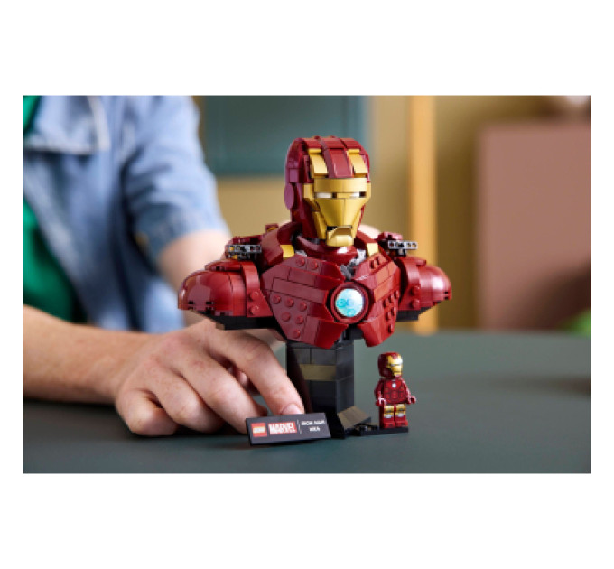 LEGO Конструктор LEGO Marvel Погруддя Залізної Людини MK4 (76327)