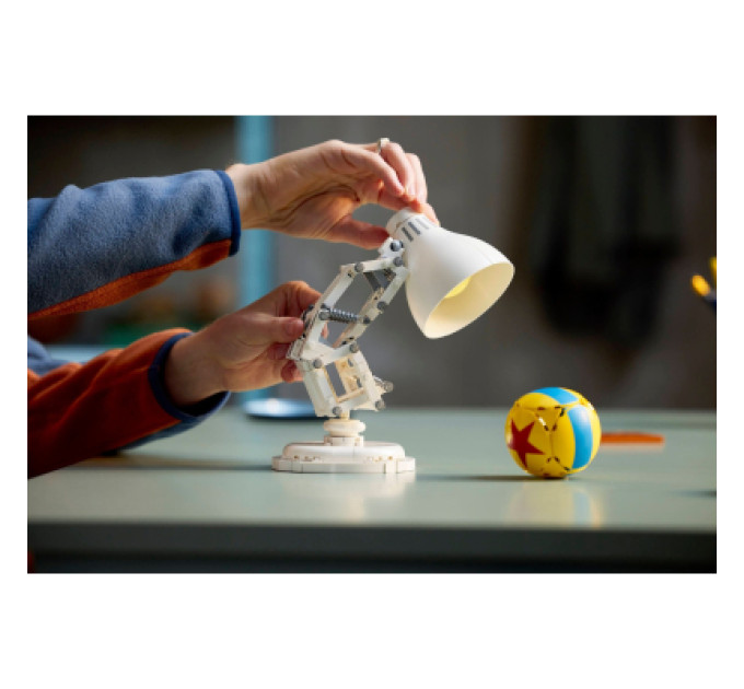 LEGO Конструктор LEGO Ideas Disney Pixar Luxo Jr. (21357)