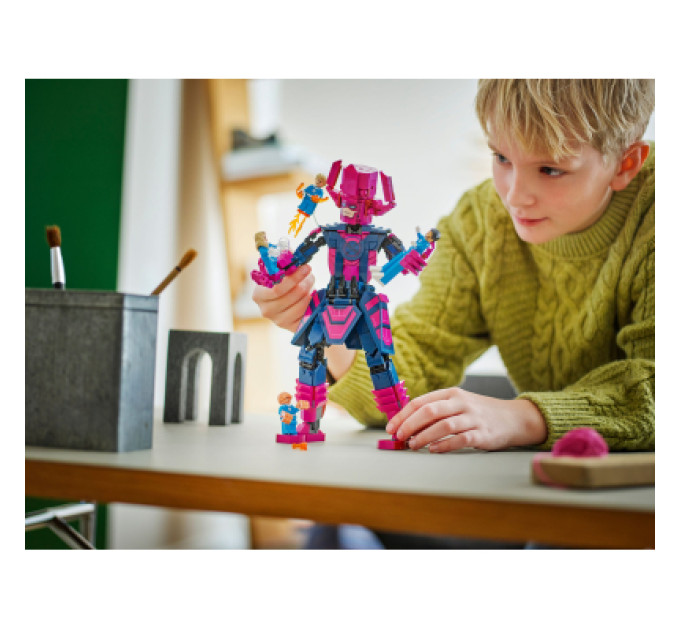 LEGO Конструктор LEGO Marvel Фантастична четвірка проти Галактуса: фігурка для збирання (76316)