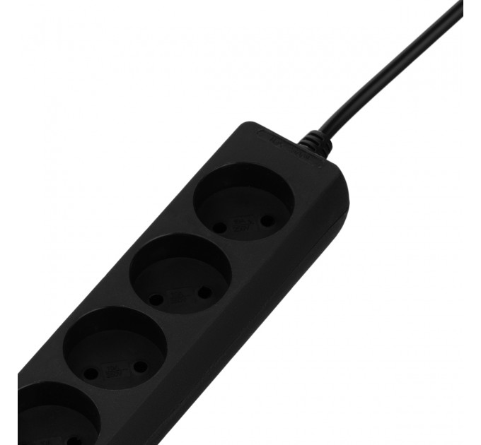 2E Фільтр живлення 2Е (2E-U05M3BK) 5 розетки, 3 м, чорний