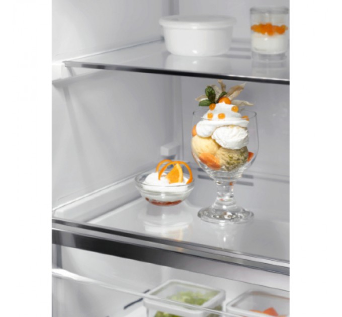 Electrolux Морозильна камера Electrolux LUS7ME28X