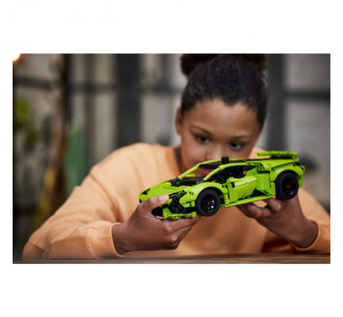 LEGO Конструктор LEGO Technic Lamborghini Huracan Tecnica 806 деталей (42161)