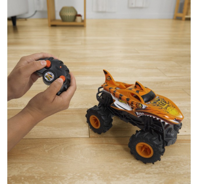 Hot Wheels Радіокерована іграшка Hot Wheels Автомодель Monster Trucks Тигроакула 1:24 (HNV03)
