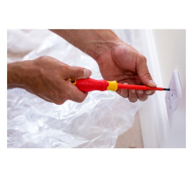 Набір викруток Stanley FatMax VDE 1000V з ізольованим жалом, 2 шт.: Pz2х100мм; SL4х100мм (STHT60030-0)