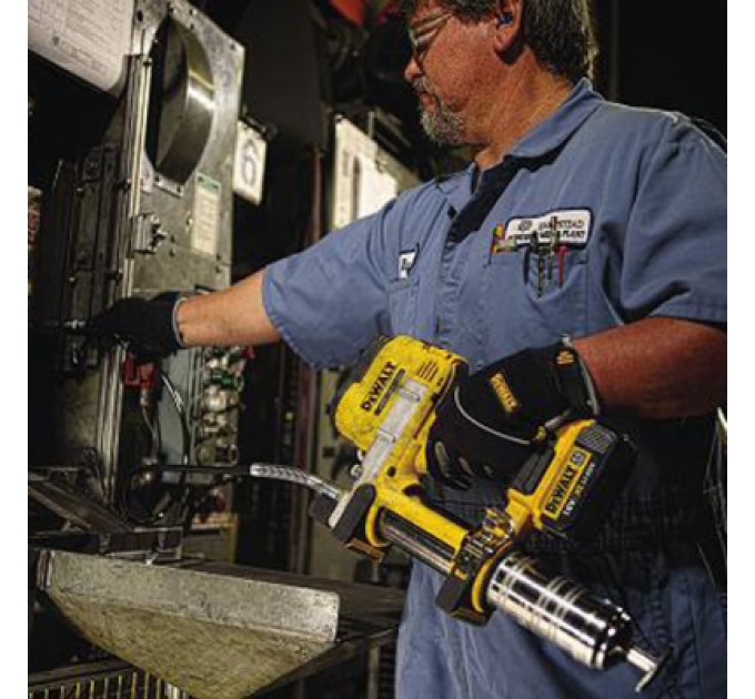 Шприц для мастила DeWALT 18В XR Li-lon, 147.87 мл/хв, 3.63 кг, (без АКБ та ЗП) (DCGG571NK)