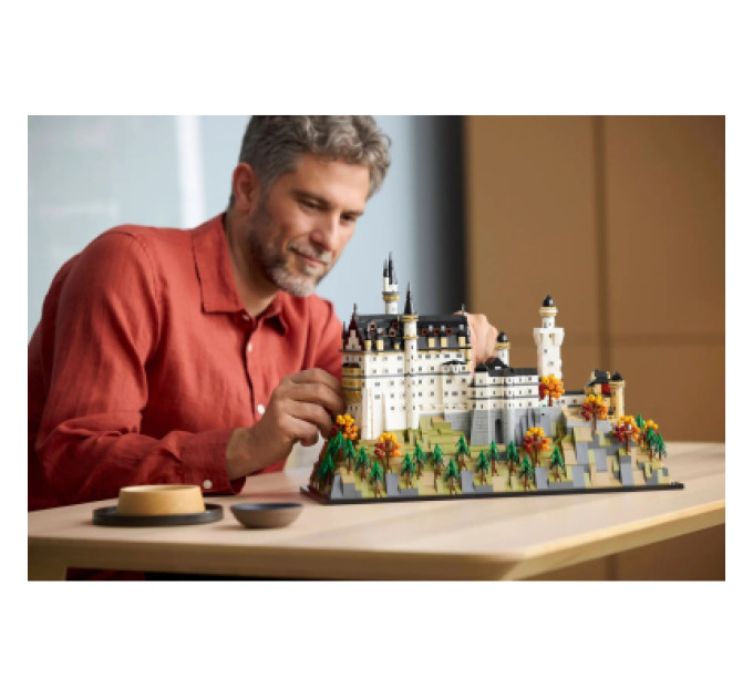 LEGO Конструктор LEGO Architecture Замок Нойшванштайн (21063)