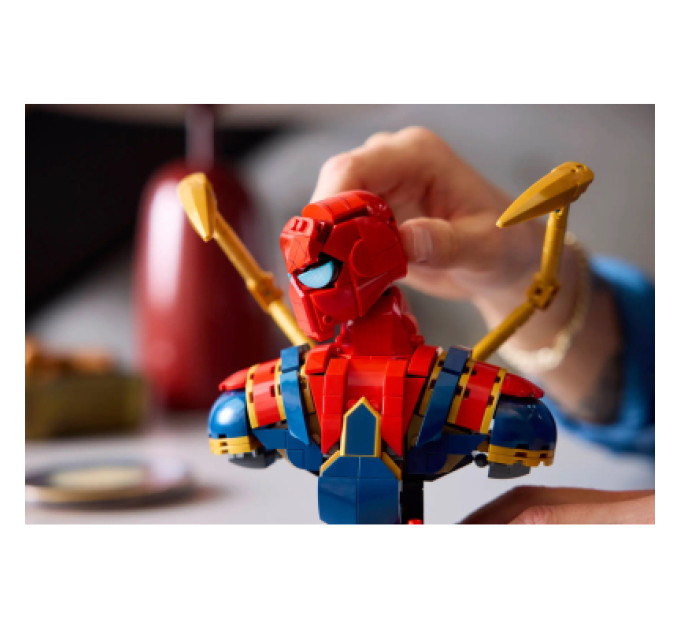 LEGO Конструктор LEGO Super Heroes Погруддя Залізної Людини-Павука (76326)