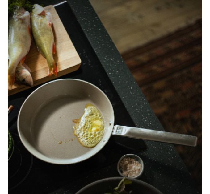 Сковорода Fiskars Norden 26 см з мінеральним покриттям (1067632)