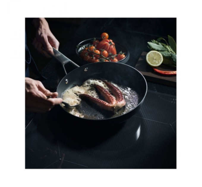 Сковорода Fiskars Taiten Optiheat 26 см (1066947)
