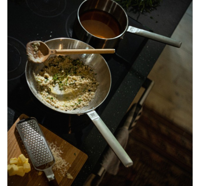 Сковорода Fiskars Вок Norden 28 см без покриття (1067630)