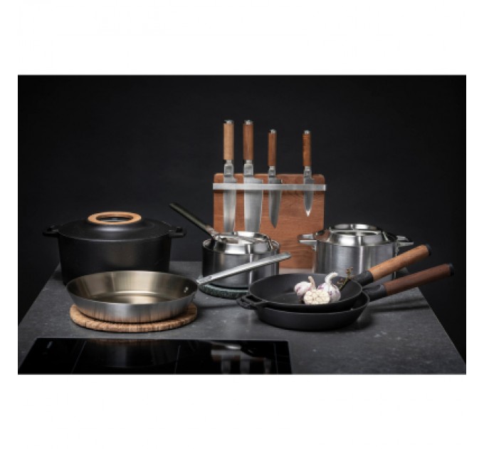 Сковорода Fiskars Norden чавунна 24 см (1026568)