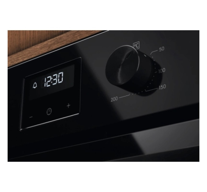 Electrolux Духова шафа Electrolux LOFGF00BK