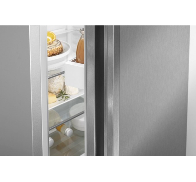 Холодильник Liebherr CND 5703