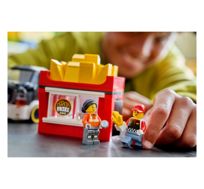 LEGO Конструктор LEGO City Вантажівка з картоплею фрі (60488)