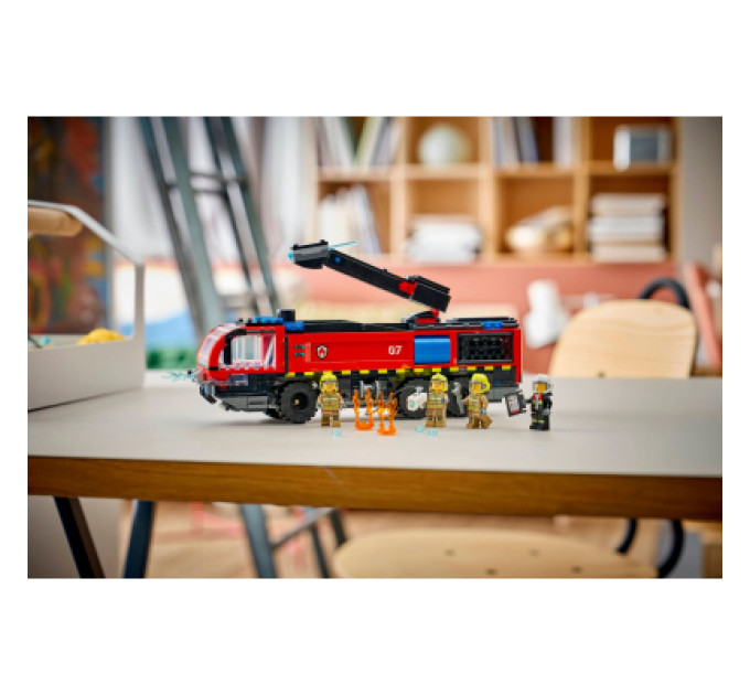 LEGO Конструктор LEGO City Пожежна вантажівка в аеропорту (60499)