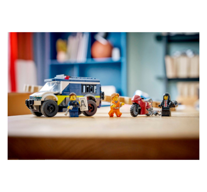 LEGO Конструктор LEGO City Поліцейський фургон для перевезення в'язнів (60479)