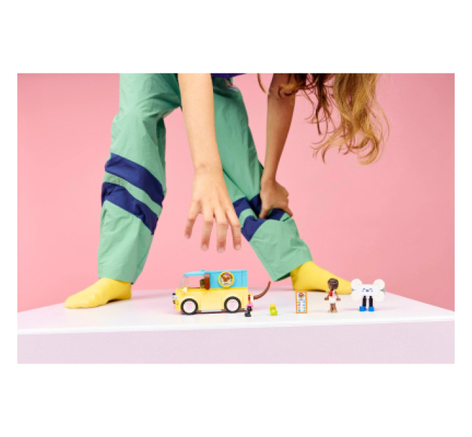LEGO Конструктор LEGO Friends Фургон з аксесуарами для улюбленців (42678)