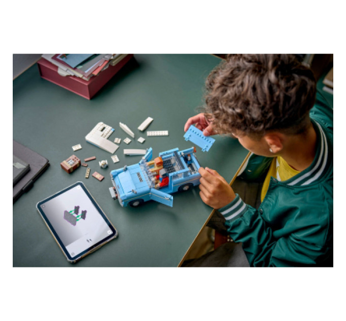 LEGO Конструктор LEGO Harry Potter Зачарований летючий Форд «Англія» (76470-)