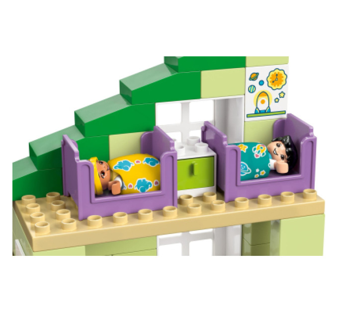 LEGO Конструктор LEGO DUPLO Town Сучасний родинний будинок із фігурками 3 в 1 (10470)